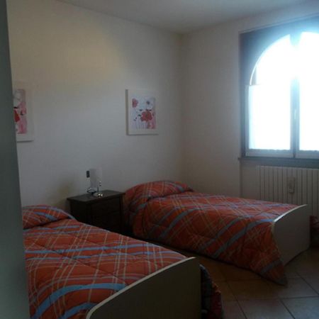 Crespi House Bed & Breakfast Parabiago Oda fotoğraf